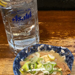 立飲み たきおか - チューハイ＋煮込み