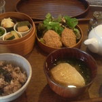 Jinenya Karuizawa Bypass Ten - グルテンカツレツのついた「月」メニュー(2000円)