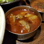 SPICY CURRY 魯珈 - ラムカレー(ビンダル風)のぷちカレー