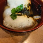 力餅 - すましぞうに180円✨焼き餅にかまぼこ、三つ葉が入ったお雑煮♫