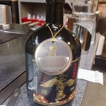 Okonomiyaki tetsuchyan - 黒霧島ボトル2400円