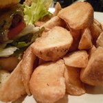 エスビーダイナー コウベ - ポテト山盛り