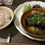 ATELIER INAKA - デミグラスソースの煮込みハンバーグ