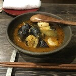 ATELIER INAKA - 海老と茄子のケイジャン炒め