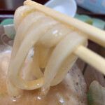 ひのや - 透明感のあるツヤツヤうどん。モチモチで生麺の実力をみた感じ!!マスターやるな❤