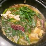 Uosan Kitagunikaidou Honten - 雑肉を頂いた後はロースを九条ネギと一緒にしゃぶしゃぶで