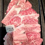 焼肉・ステーキ い志だ屋 - 