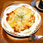 珈琲庭　桜 - ミックスピザは生地が薄いクリスピータイプ