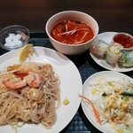 タイ料理セーンタイ - パッタイランチ2オプション￥1,130