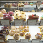 Rue Favart - 上段にメルヴェイユ