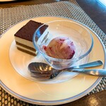 チャコールグリルケヤキ - 