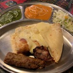 チシティ - パキスタンランチ(チーズナン)