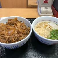 肉すい 初めて食べました なんだかわからず 食べながらググりました の巻 By ショーグンレーシング なか卯 神田須田町店 淡路町 牛丼 食べログ 肉すい 初めて食べました なんだかわからず 食べながらググりました の巻 By ショーグンレーシング なか卯 神田須田町店 淡路町 牛丼 食べログ