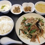 中国料理 桉里 - 豚肉と五目野菜醤油炒め定食