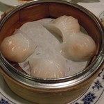 重慶飯店 - 蝦仁餃子(エビギョウザ)