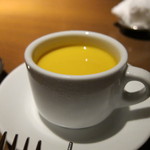 サロン・ド・シャンパーニュ ヴィオニス - ニンジンの冷スープ