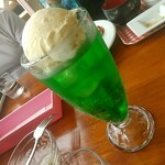 憩 - クリームソーダ