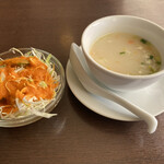 Indo Ajia Ryouripokara - スープは何種かあるが、これが１番あたり◎