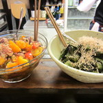 立ち呑み処　たなか屋 - カラフルまるでイタリアン蛸のマリネ￥480。。隣、唐辛子!?