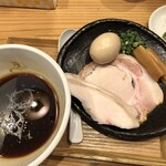 麺屋鈴春 - 醤油つけ麺+味玉+藻塩&酢橘