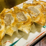 餃子酒場 あめみや - ライトな感じの餃子