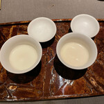 茶禅華 - 冷たい杏仁豆腐と温かい杏仁豆腐