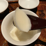 茶禅華 - 冷たい杏仁豆腐