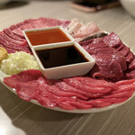 Horumon Yakiniku Hachi - 