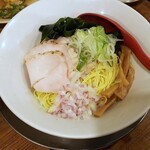 金町製麺 - 貝の塩ダレ和えそば