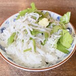 うどん はるかぜ - しらすとパクチーのエスニックごはん