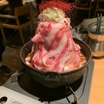 Sumibi Yakiniku Niku Nabe Yako Ube Biidoro - 肉鍋（赤鍋）