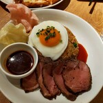 ベビーフェイスプラネッツ - 特性ローストビーフのナシゴレン¥1180