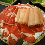 Yakuzen Hinabe Shabu Shabu Shaoweiyan - 肉盛り