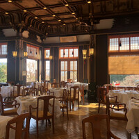 ザ・フジヤ - 内観