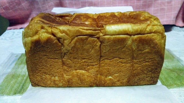 高級食パン専門店 おい なんだこれは 高田 パン 食べログ