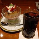 丸福珈琲店 - アイスコーヒー570円