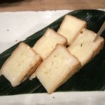 酒肴一献 わさびん - カマンベールチーズのスモーク