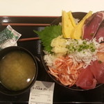 沼津港海鮮食堂サマサ水産 - 駿河丼