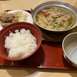 ジョイフル - 背脂たっぷり鉄鍋醤油ラーメン