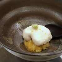 鮨 そえ島 - ＊ぷっくり焼かれた「白子様」の下には、雲丹のリゾットという豪華コラボ。勿論美味しい。
