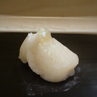 鮨 そえ島 - ◆帆立・・肉厚で美味しい。