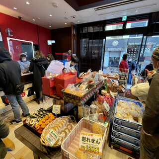 ドンレミーアウトレット_2