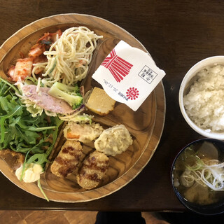 森の家庭料理レストラン_0