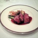 バスク豚のポワレ　赤ワインのソース