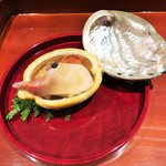 銀座 しのはら - レモンの器、鮑の蓋、北寄貝、鮑や赤貝、胡麻豆腐