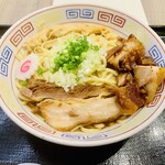 中華そば カドヤ食堂 - 豚旨みそば