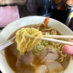 大勝食堂 - 低加水旭川麺？