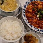重慶飯店 - 麻婆豆腐ランチ