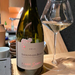 焼き鳥 とりら - 白ボトル一本目