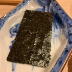 はらまさ - 海苔で巻いていただきます。